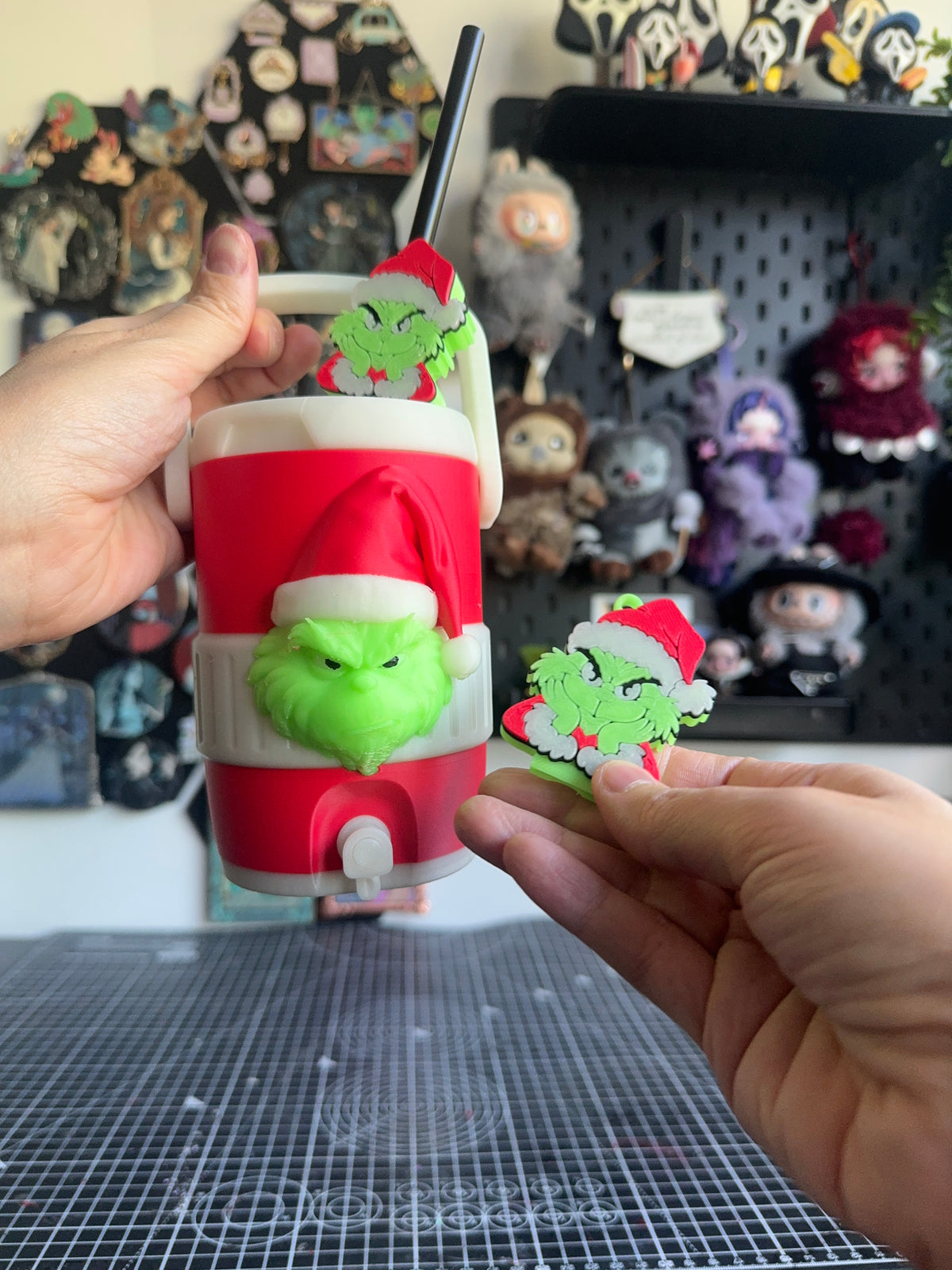 Mr green Can Cooler