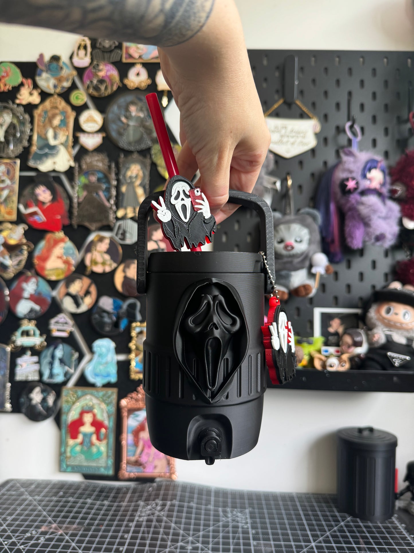 Ghosty Can Cooler