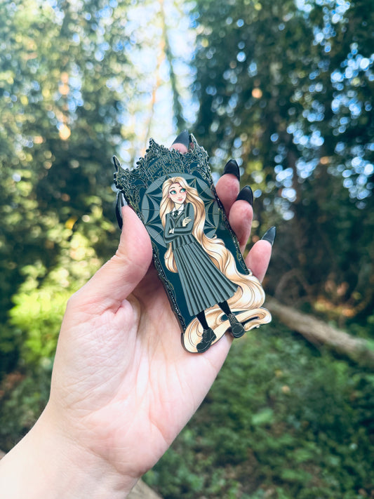 Long Hair Gothic Princess Pin