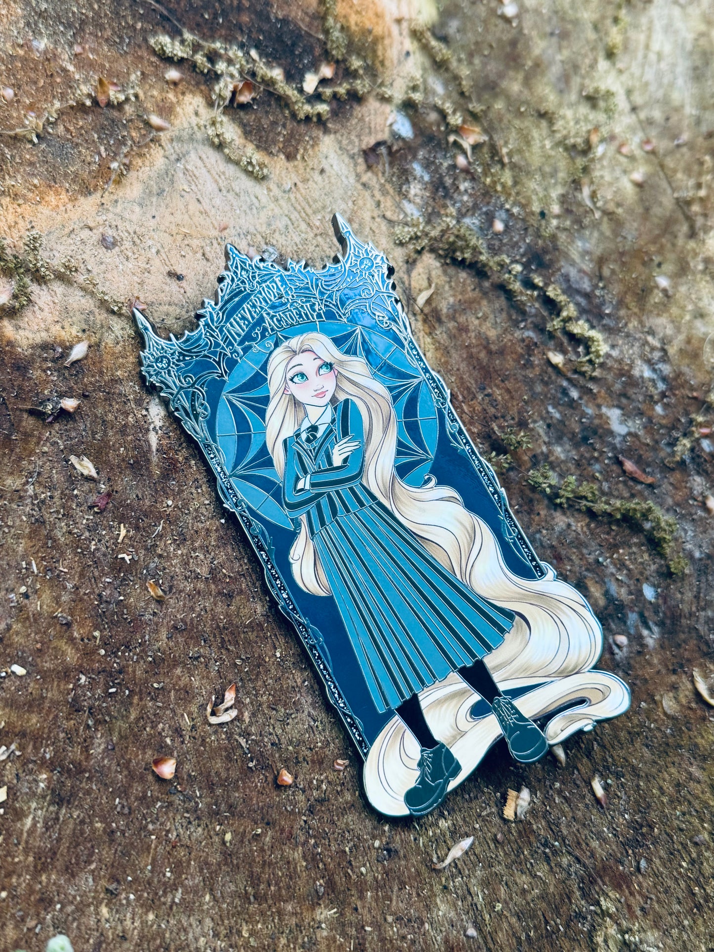 Long Hair Gothic Princess Pin
