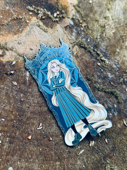 Long Hair Gothic Princess Pin
