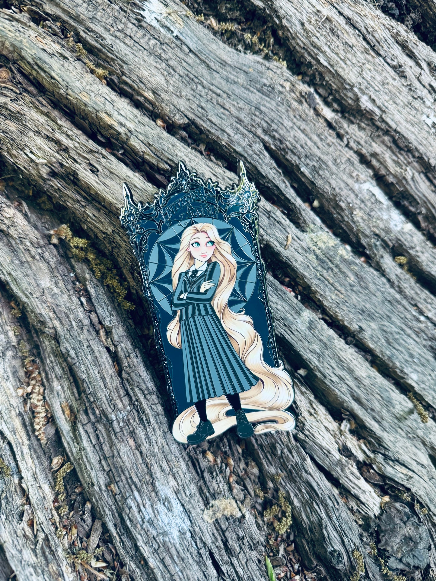 Long Hair Gothic Princess Pin