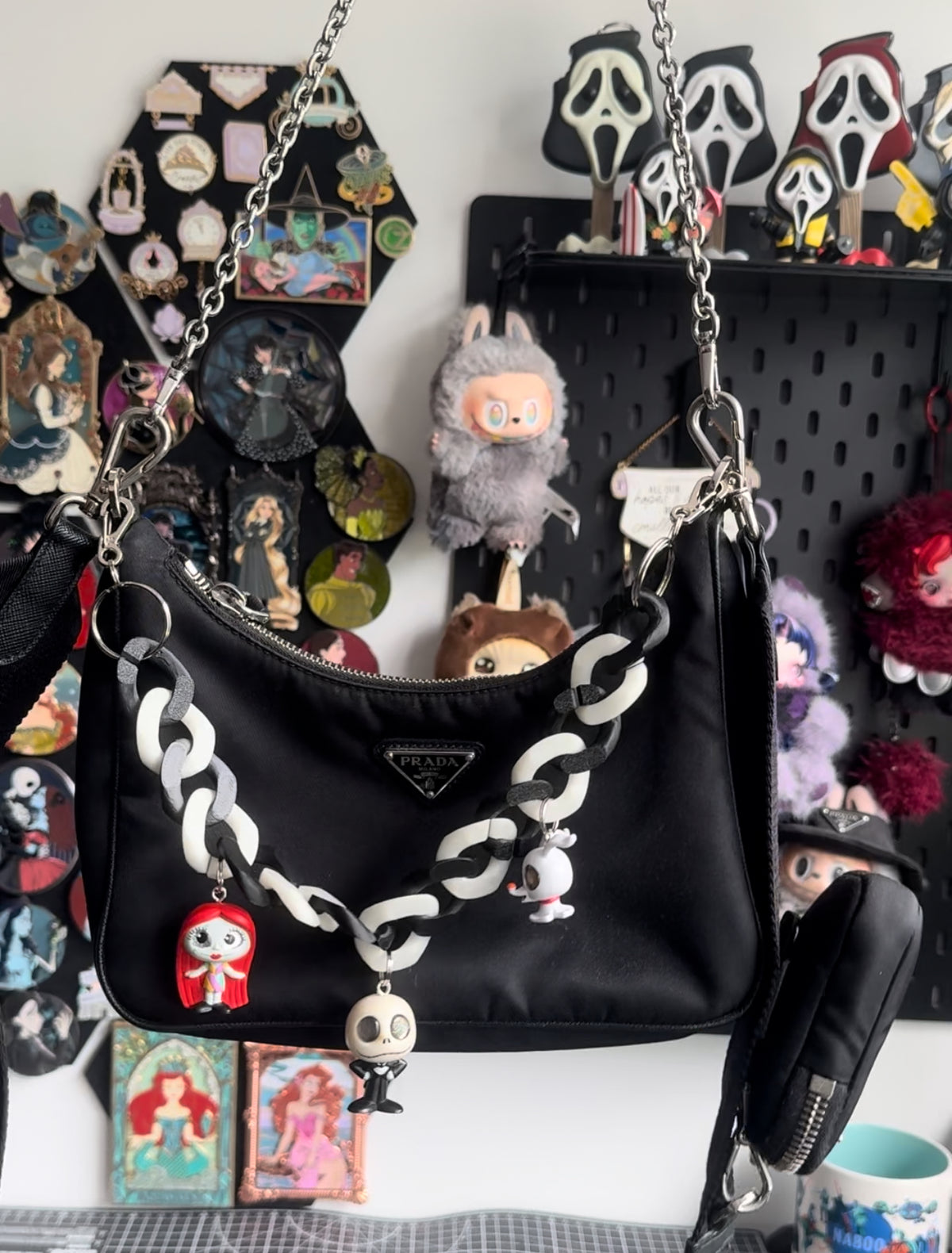NBC Family Bag Chain