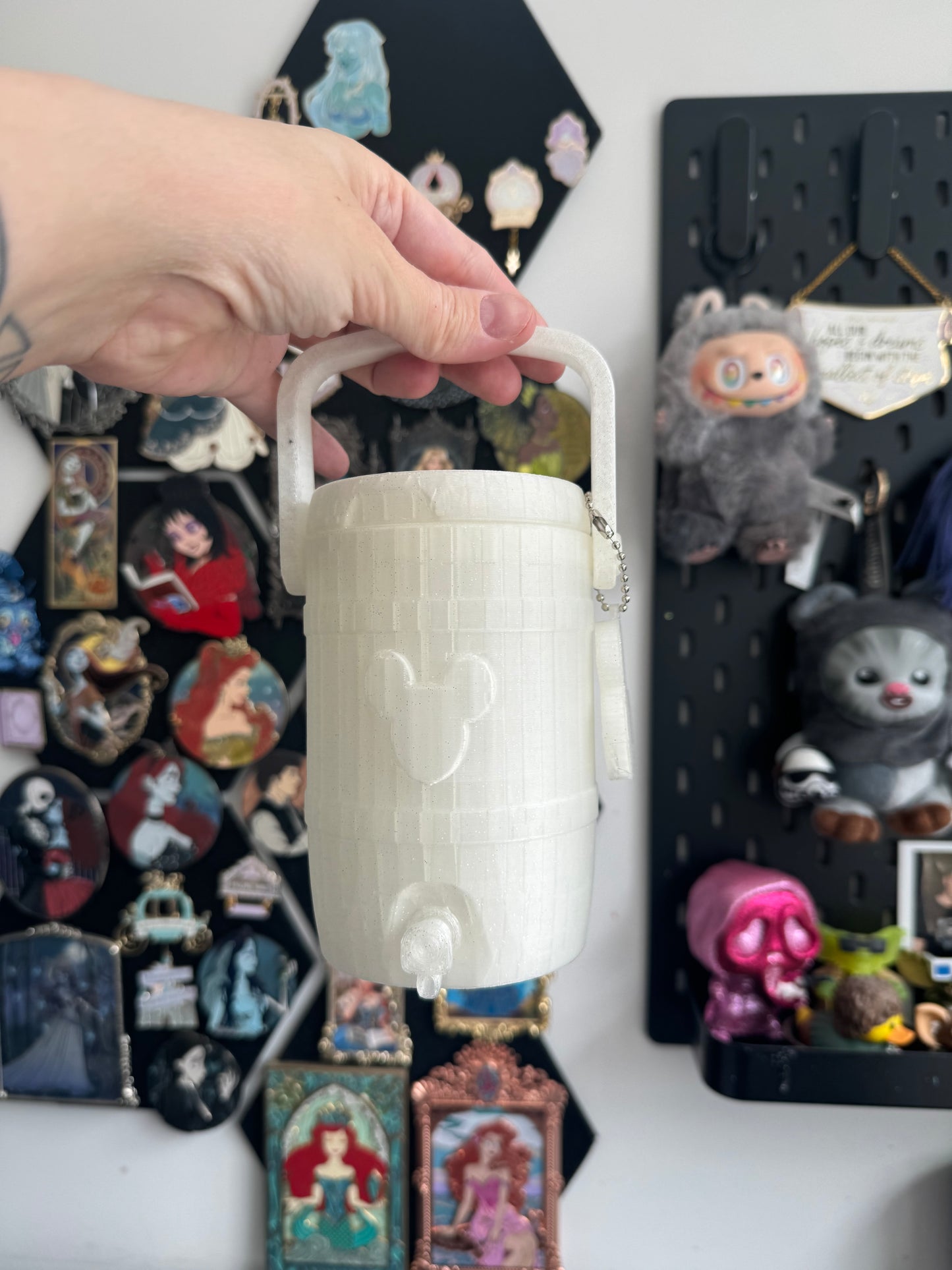Glittery White Mouse Can Cooler
