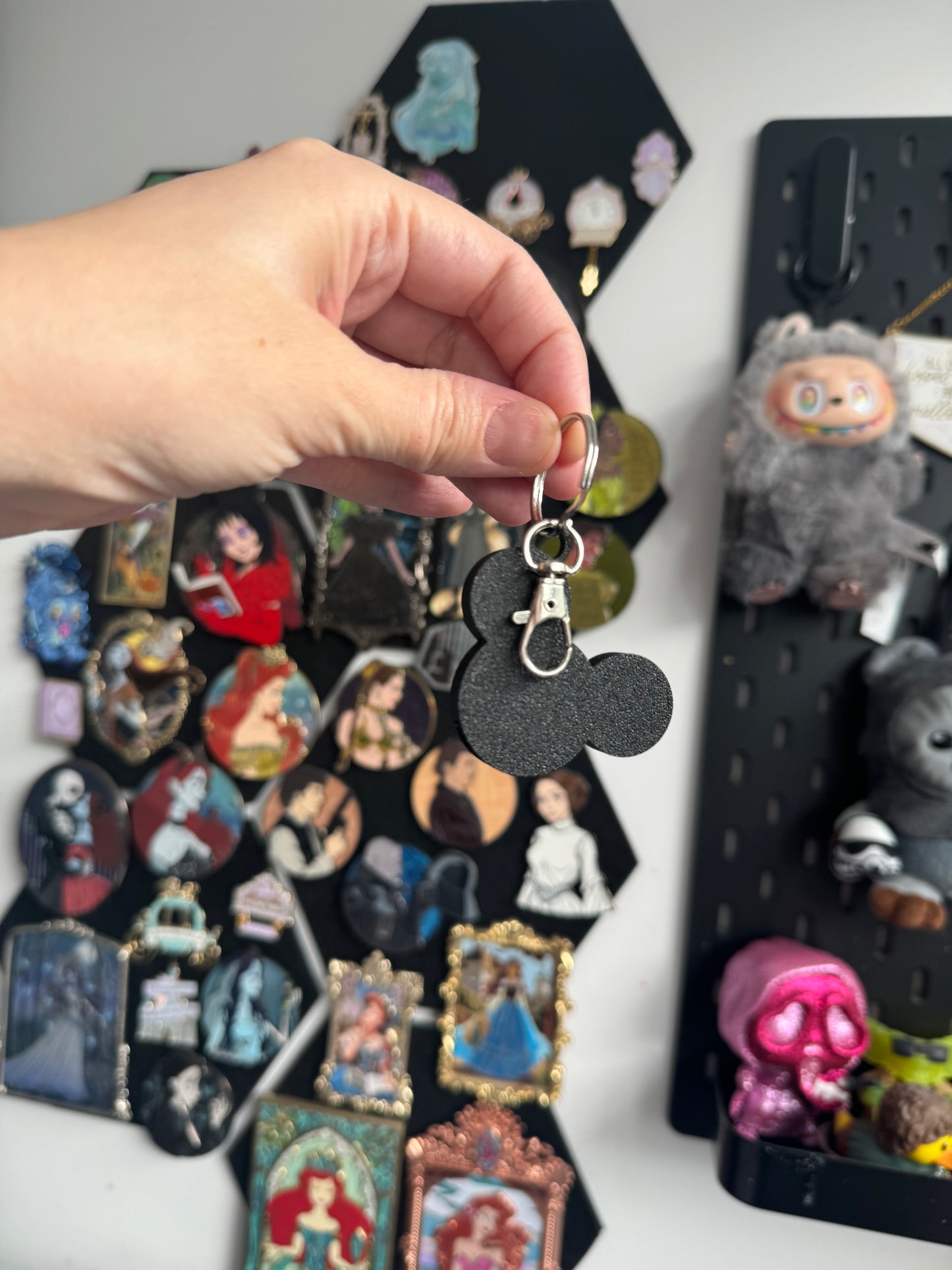 Black Mouse Can Opener