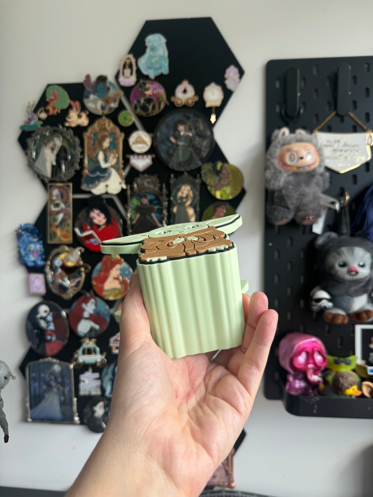 The Kid Pen Pot